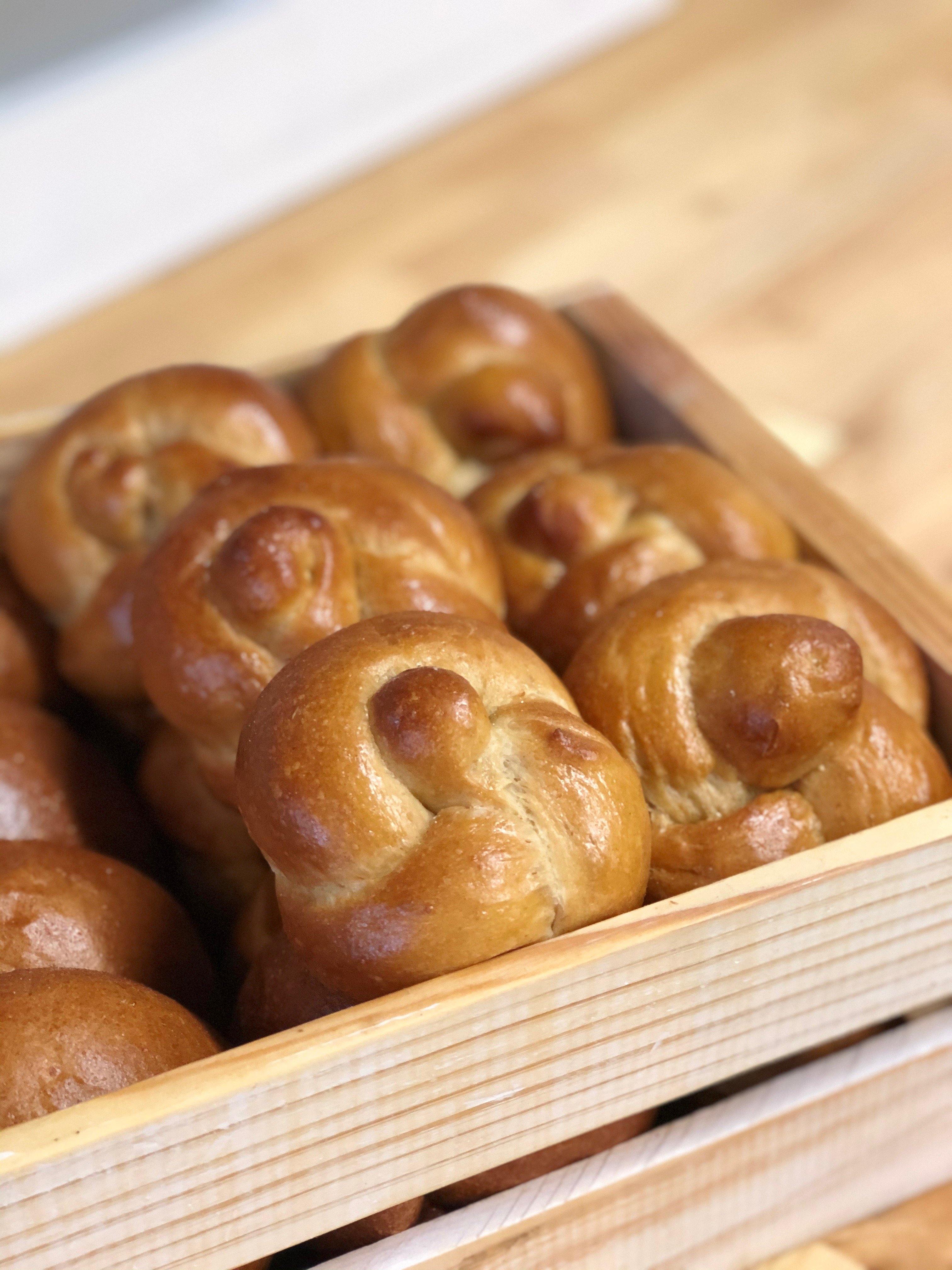 Knot Rolls - Kneads • Bakery • Café • Mill